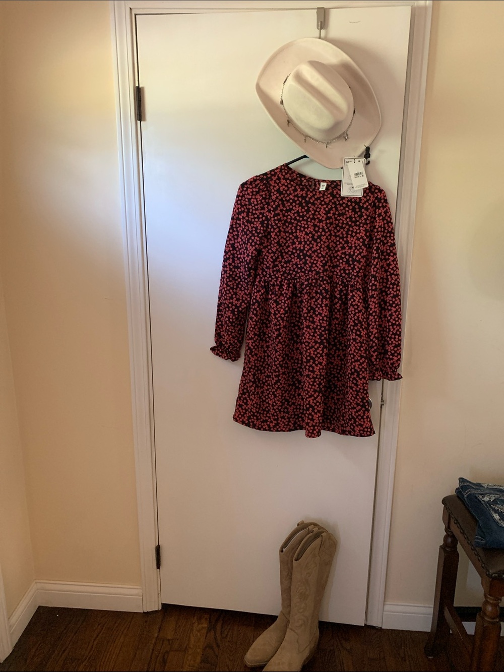Women’s Long Sleeve Floral Babydoll Dress - Black with Pink Floral
